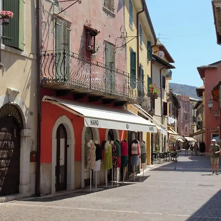 Apartmán La Casa Di Silvia By Interhome Torri Del Benaco