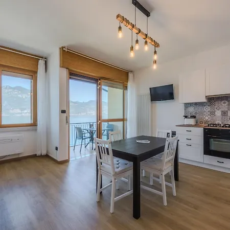 La Casa Di Silvia By Interhome